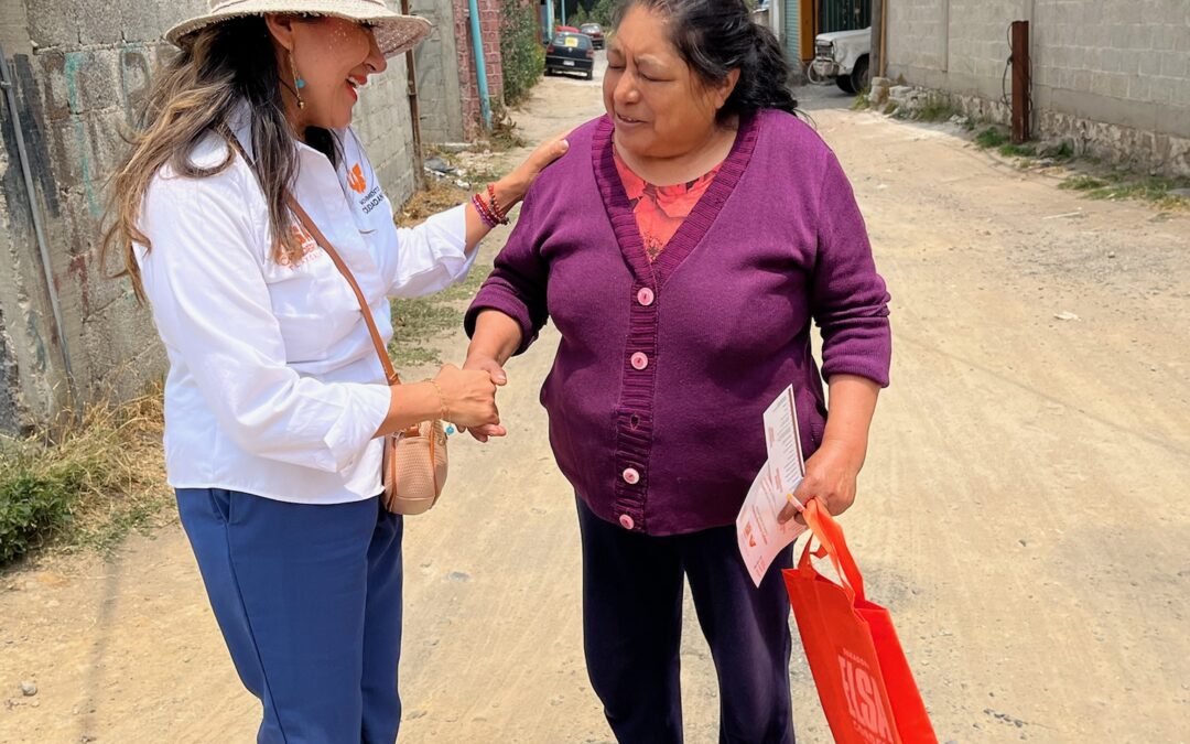 Maestras y maestros son base para el desarrollo del país: Elsa Cordero