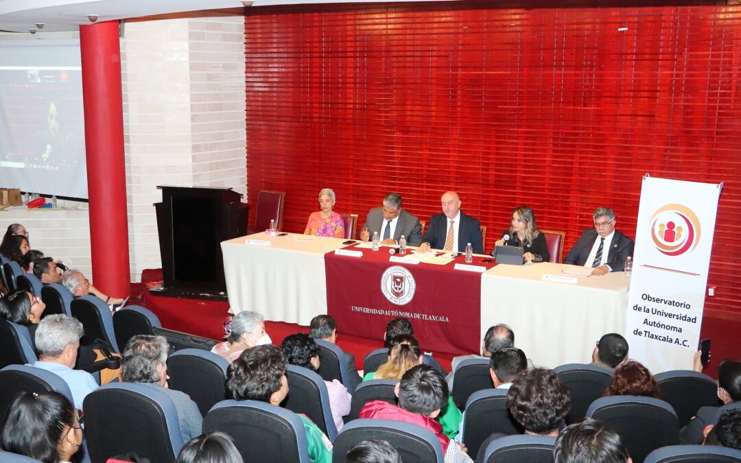 Dialogan en UATx titulares de investigación de cinco universidades del país