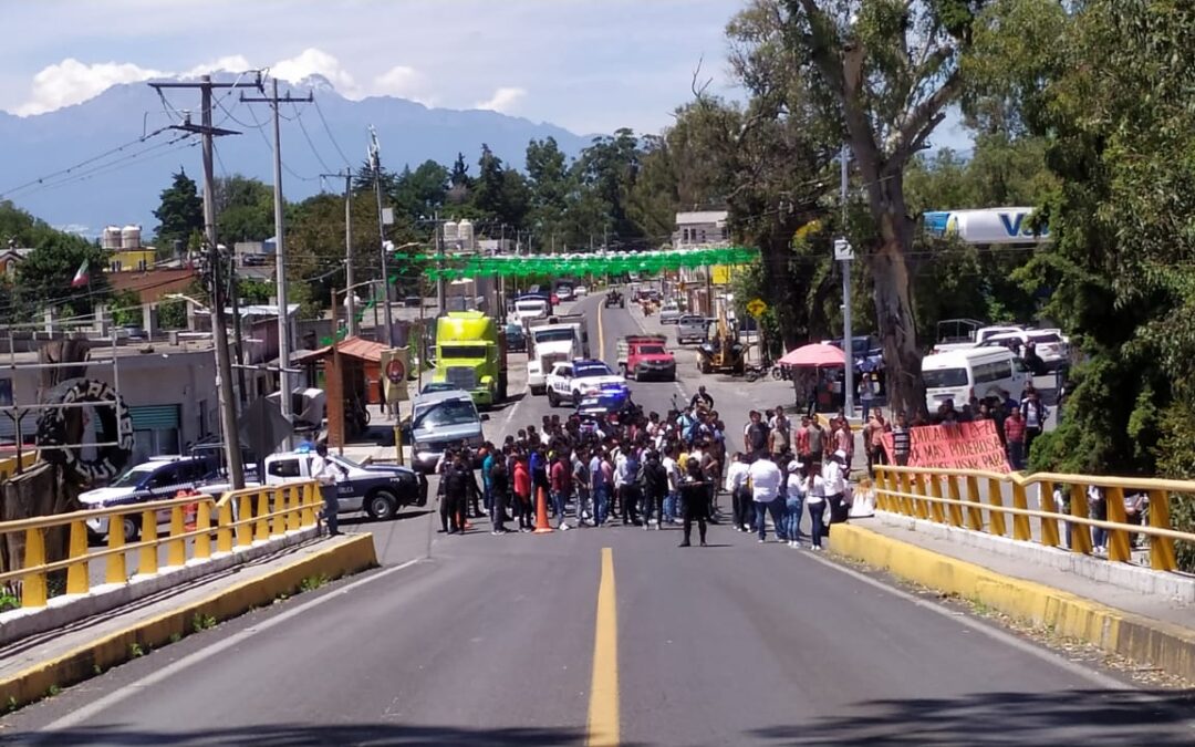 Inician movilizaciones estudiantes de la normal rural “Benito Juárez” de Panotla