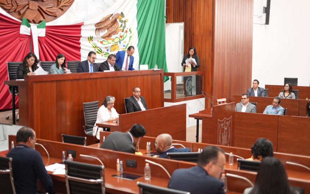 Se establecen los grupos parlamentarios y coordinadores de la LXIV Legislatura